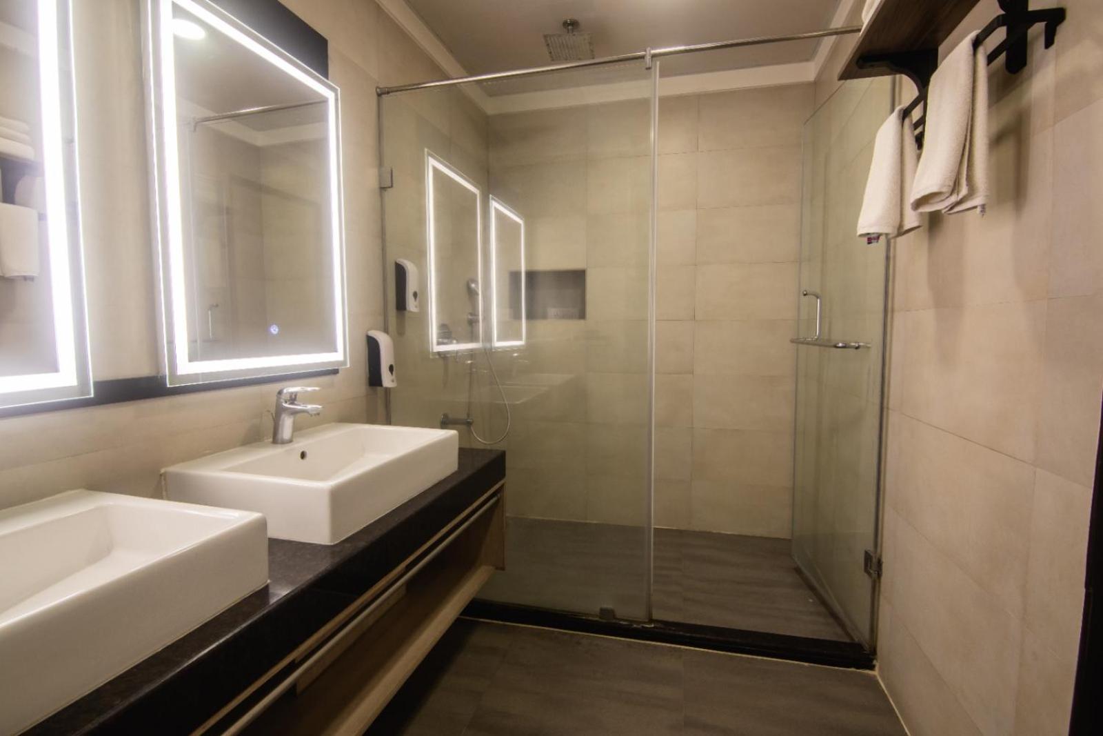 Devanahalli Purple Cloud Hotel מראה חיצוני תמונה