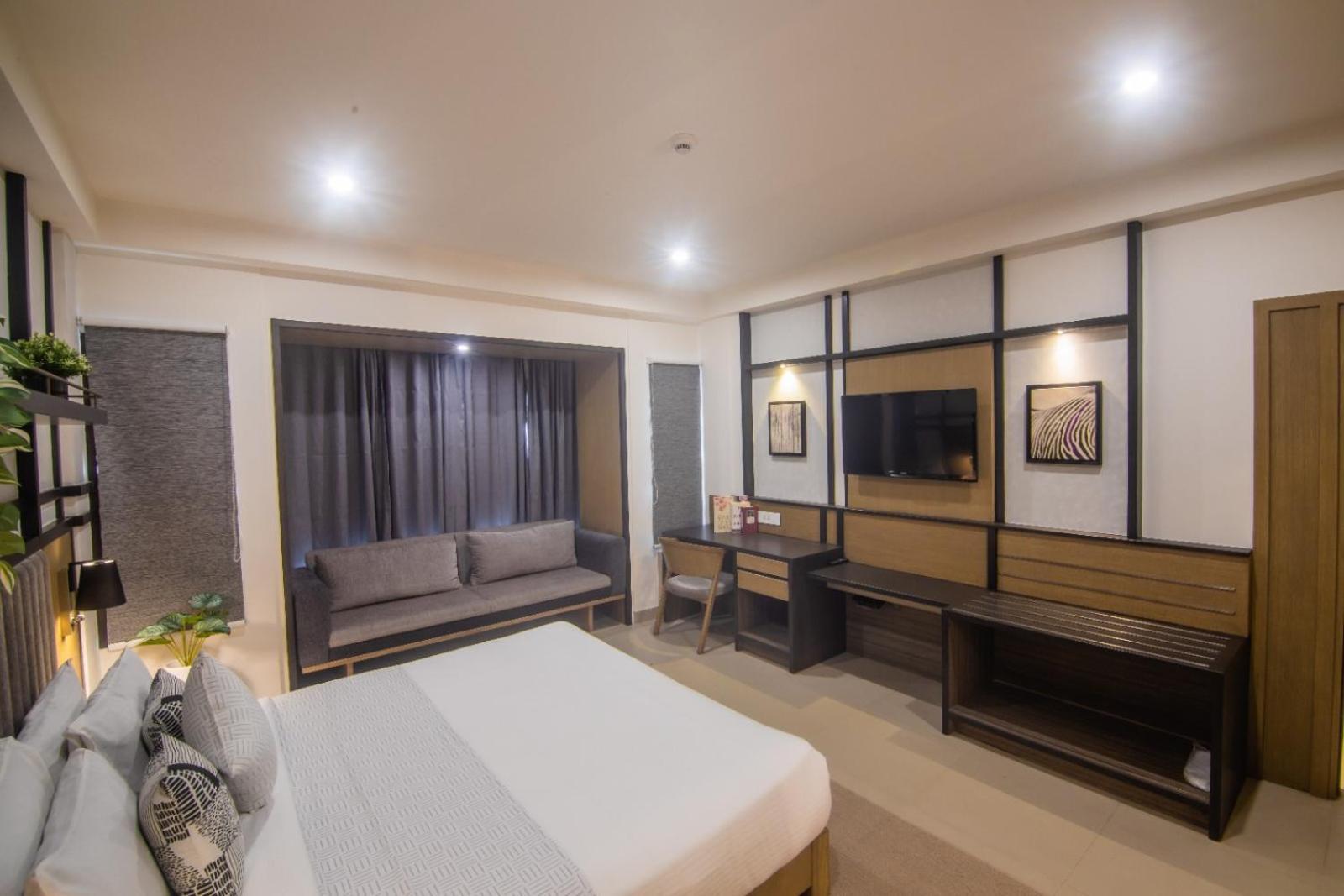 Devanahalli Purple Cloud Hotel מראה חיצוני תמונה